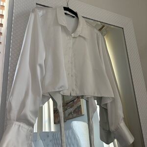 Zara White Cropped Button-Up Blouse